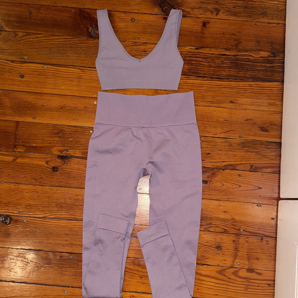 SET Active Lilac Workout Set